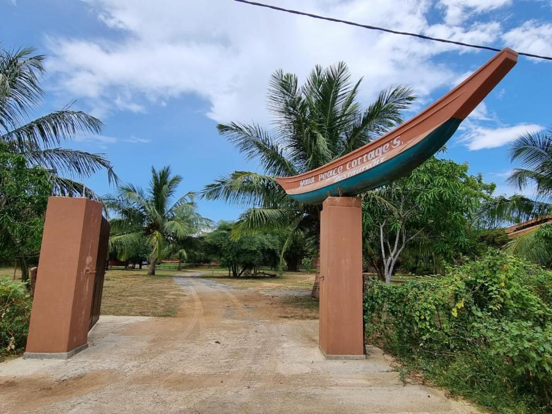 Yala Peace Cottages 티사마하라마 외부 사진